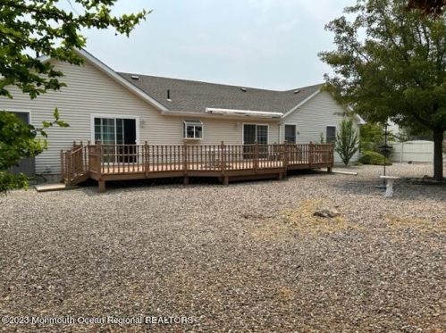 1768 Woodside Rd, Lacey NJ  08731-3360 exterior