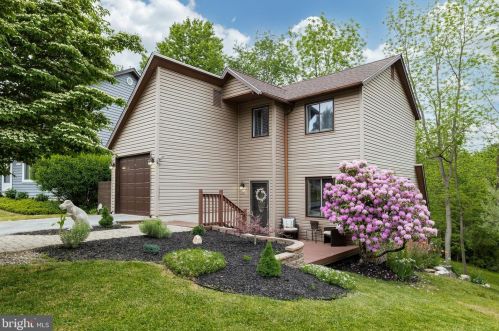 1131 New Hampshire Ln, Downingtown, PA 19335-3802