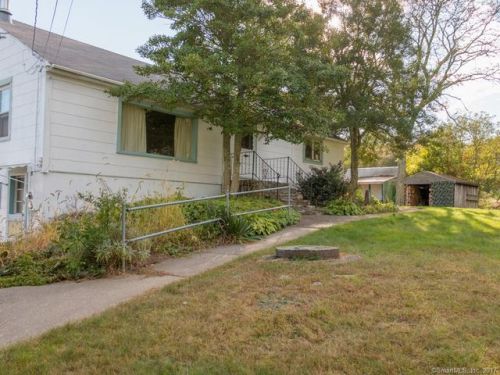 10 Spicer Rd, Norwich, CT 06365-8635