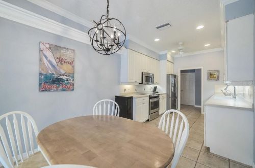 424 Rossetti Dr, Nokomis FL  34275-3541 exterior