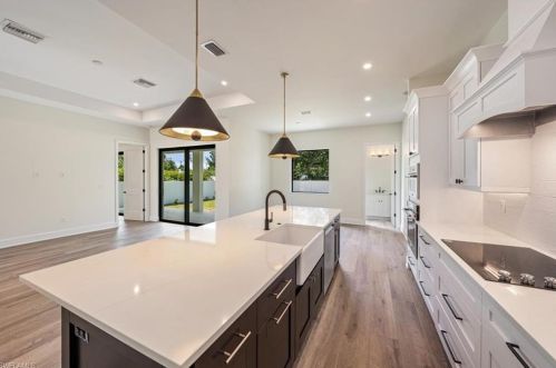 1208 Royal Palm Dr, Naples FL  34103-4823 exterior