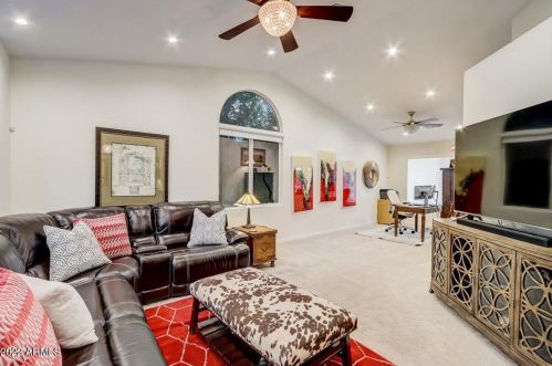 15848 16th St, Phoenix AZ  85022-3326 exterior