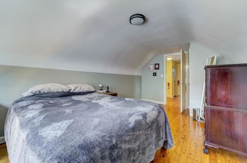 656 Avenue A, Bayonne NJ  07002-1801 exterior