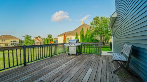 2853 Bonita Dr, Valpo IN  46385-7075 exterior