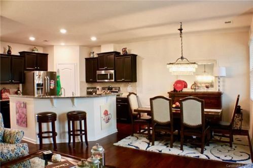 3217 Yarmouth Ln, Gastonia, NC 28056-7875