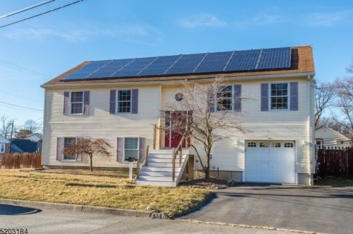 1 Mozart Ave, West Paterson, NJ 07424-3602