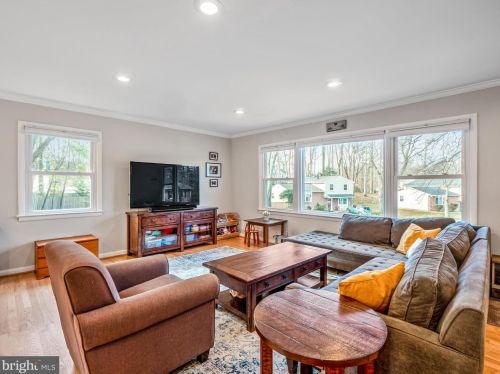 9210 Capricorn Ct, Springfield VA 22015-3513 exterior