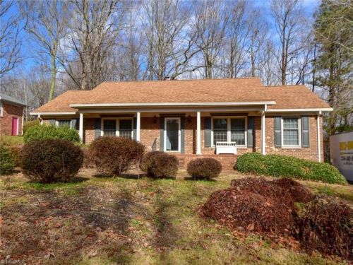 2116 Three Meadows Rd, Greensboro, NC 27455-1730