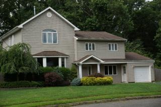 245 Geary Dr, Middletown, NJ 07748-1102