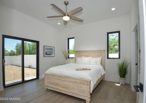 2302 5th St, Tucson AZ  85719-5209 exterior