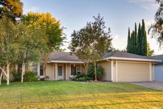 38 Blue Water Cir, Sacramento, CA 95831-4807