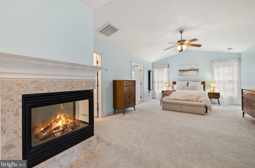 14829 Cox Creek Ct, Haymarket VA  20169-2626 exterior