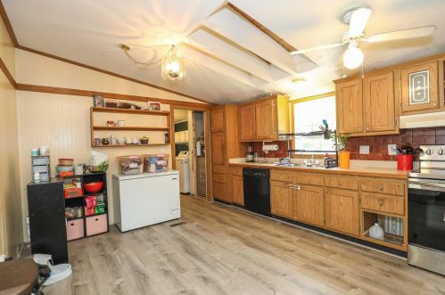 4070 Washington Rd, Washington NH  03280-3231 exterior