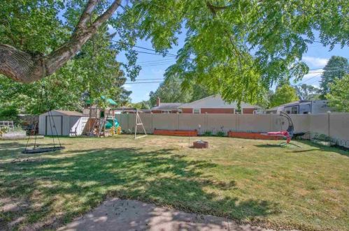 1175 Raleigh St, Green Bay, WI 54304-3847
