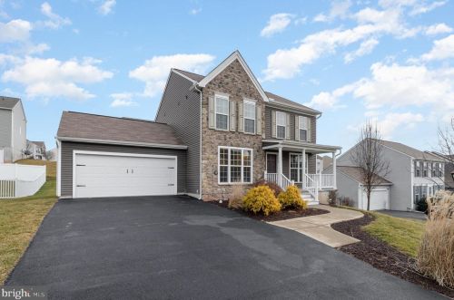 430 Lark Dr, York Haven, PA 17370