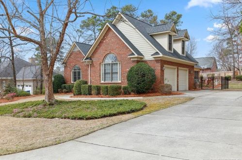594 Broyhill Rd, Fayetteville, NC 28314-2523