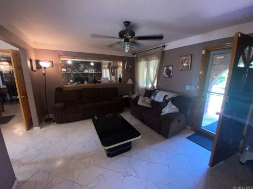 127 South St, Marlborough NY  12542-5630 exterior