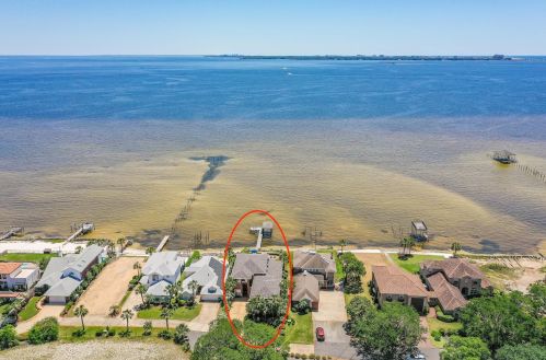 309 Country Club Rd, Shalimar, FL 32579-1673