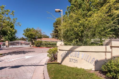 2731 Erringer Rd, Simi Valley CA  93065-1100 exterior