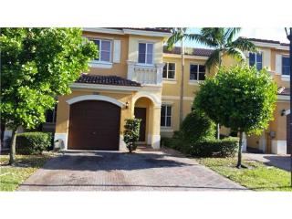 9072 18th St, Hollywood, FL 33025-7617