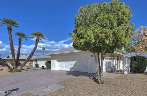 17203 Lindgren Ave, Sun City, AZ 85373-2227