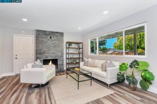 1704 Greer Ave, Concord CA  94521-2244 exterior