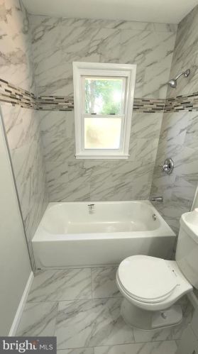 12912 Kingswell Dr, Woodbridge VA  22193-5036 exterior