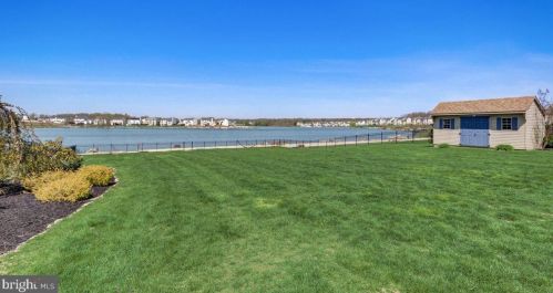 33 Mullen Dr, Erial NJ  08081-1300 exterior