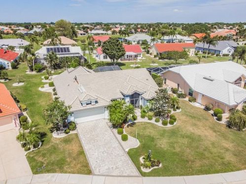 1204 Peridot Ln, Ruskin, FL 33573-6461