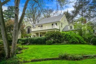 5 Avon Rd, Larchmont, NY 10538-1420
