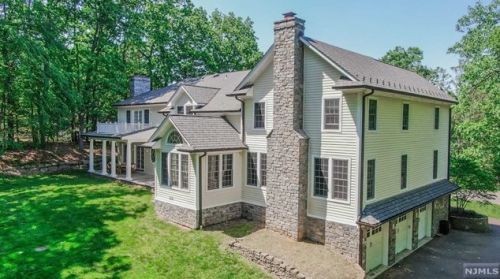 212 Osage Ln, Franklin Lakes, NJ 07417-2814