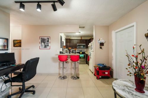 690 50 St, Hialeah FL  33013-1624 exterior