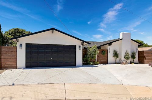 5702 Bakewell St, San Diego CA 92117-4044 exterior