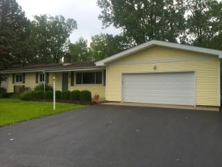 3643 Scenic Heights Dr, Greenville, OH 45331-3042