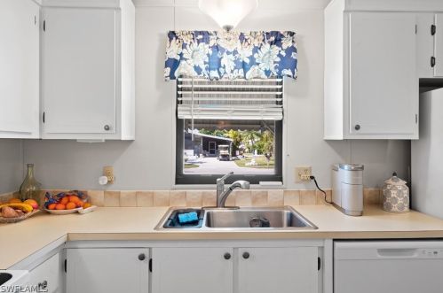 26248 Queen Mary Ln, Bonita Springs FL  34135-6536 exterior