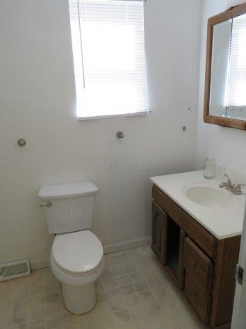 8475 Mink St, Pataskala OH  43062-8870 exterior