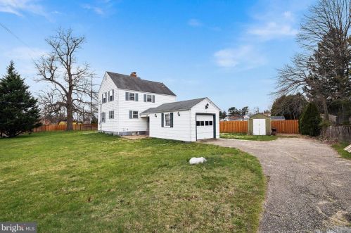 179 Hoover Ave, Trenton, NJ 08648-3729