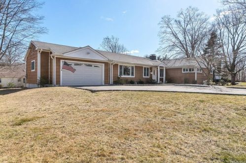 50 Justamere Dr, Crotonville, NY 10562-3902