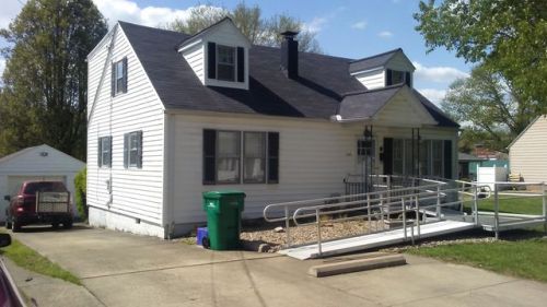 749 Stout St, Lake Ridge, WV 26330-1113