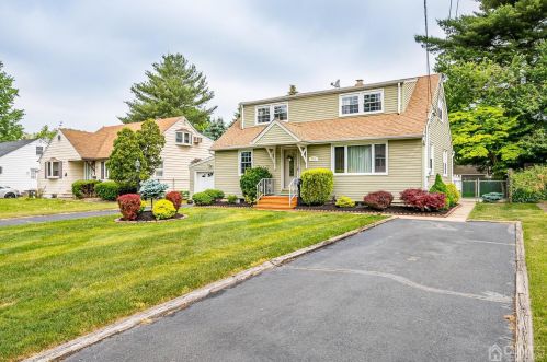 325 Rahway Ave, South Plainfield, NJ 07080-3739