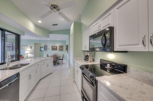 171 Palmetto Dunes Cir, Naples, FL 34113-7561