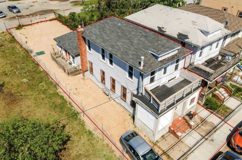 145 Beach 27th St, Far Rockaway, NY 11691-2207