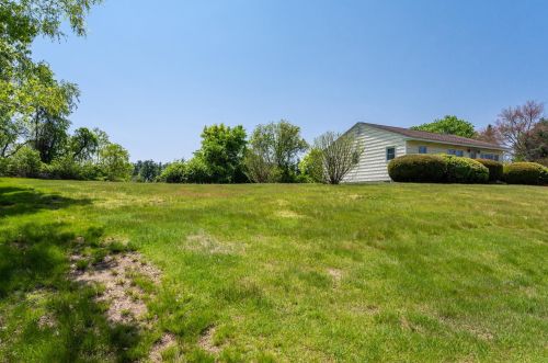 27 Kelly Rd, Salem, NH 03079-3712