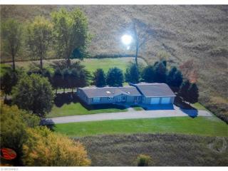 2105 Union Ave, New Franklin, OH 44657-9111