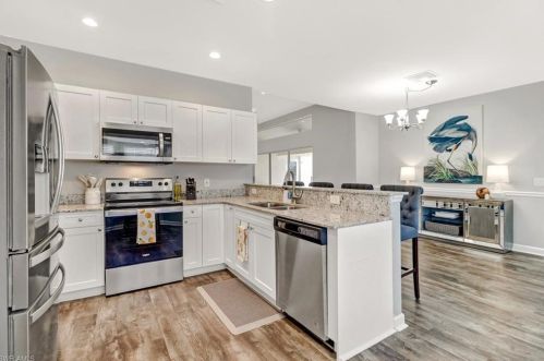 95 12th Ave, Naples FL  34120-3353 exterior