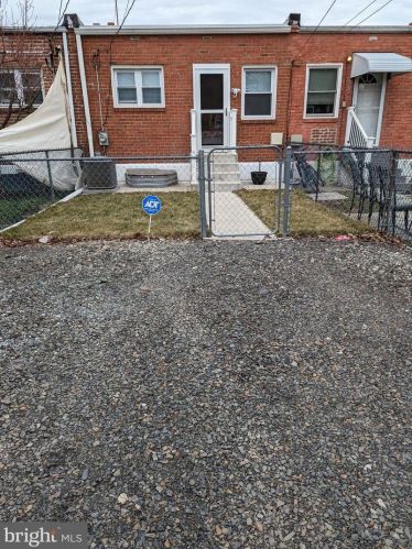 811 Shaw Ave, Lansdale PA  19446-2335 exterior