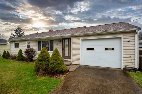 780 Donna Dr, Hermitage PA  16148-2938 exterior