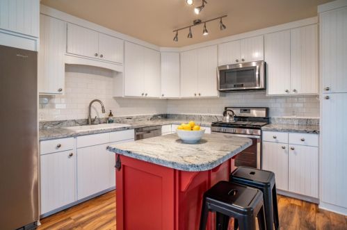 1738 Goodwin St, Seaside CA  93955-4414 exterior