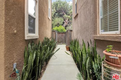 1325 Songbird Way, Torrance, CA 90501-4863