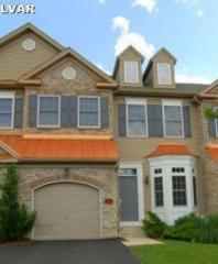 3 Kings Ave, Easton, PA 18045-4940